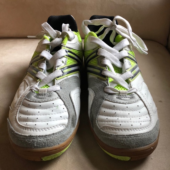 Kelme Indoor Soccer Shoes Size 7 men - Picture 2 of 2